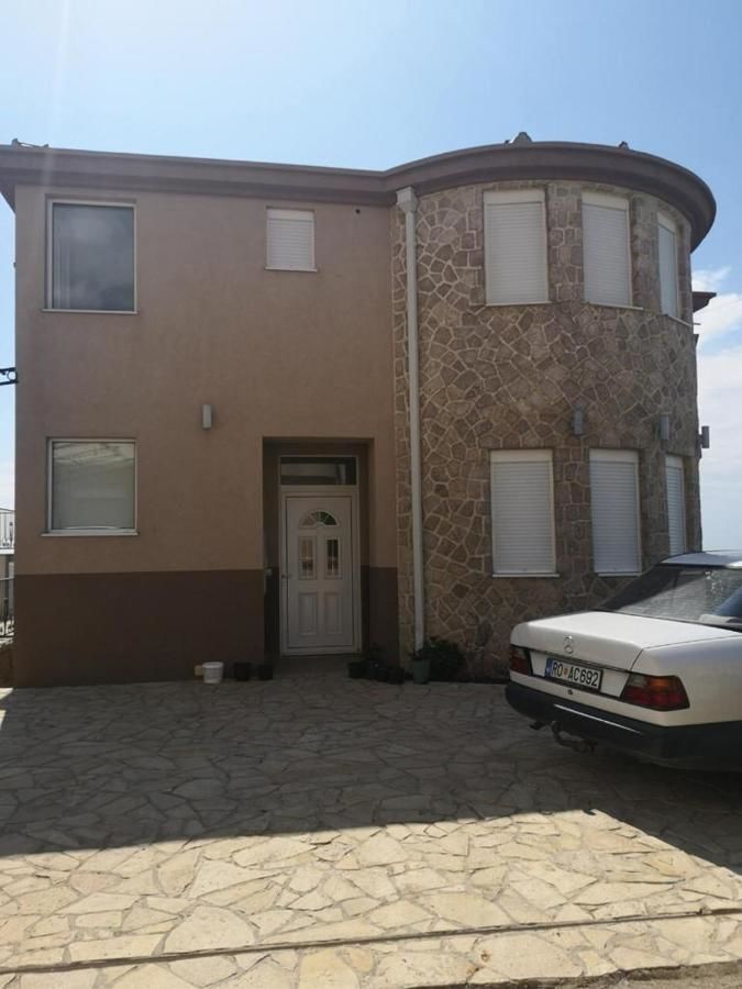 Проживание в семье Villa Senco Добра-Вода-5