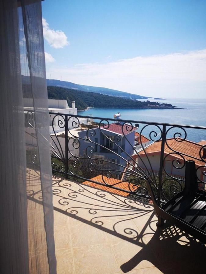 Проживание в семье Villa Senco Добра-Вода-6