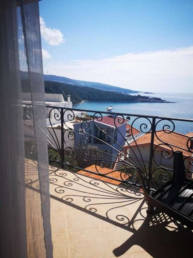 Проживание в семье Villa Senco Добра-Вода-5